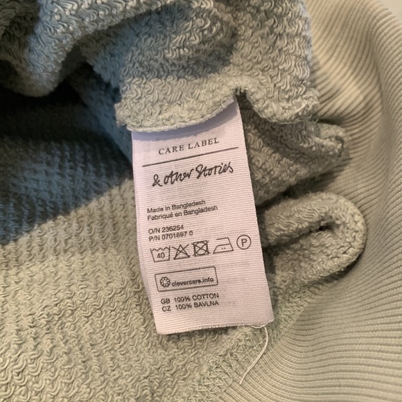 & Other Stories Mock-neck Green Pullover - Picture 2 of 3